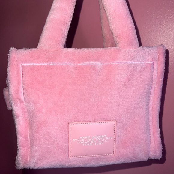 Marc Jacobs Plush Pink Tote - Picture 2 of 4